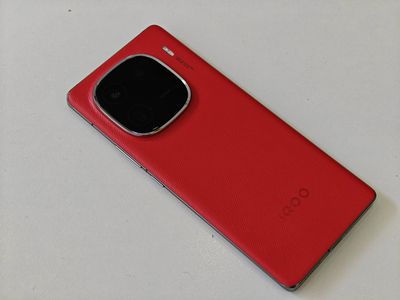 Vivo IQOO 12 | 12 Pro Newseal Tặng BHV Góp Online. Mua bán Điện thoại tại Thành phố Thủ Dầu Một Bình Dương được đăng bởi Vio Store Thủ Dầu Một