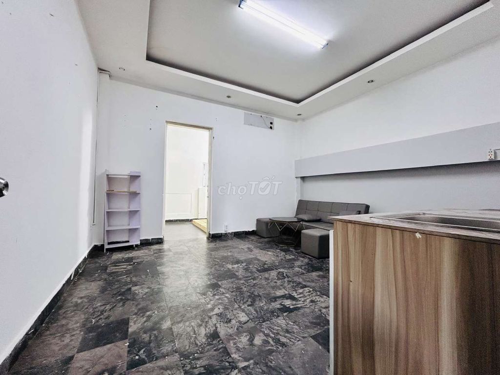 Cho thuê phòng 40m2 có phòng khách phòng ngủ riêng