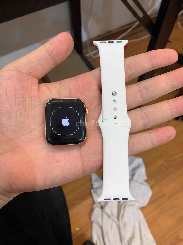 Apple watch Series 5 40mm Nhôm Hồng Gold LLA