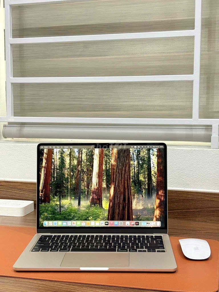 Macbook Air M2 13 inch 16GB/256GB Starlight. Mua bán Laptop tại Quận Thanh Xuân Hà Nội được đăng bởi Nguyen Hung  hình 1