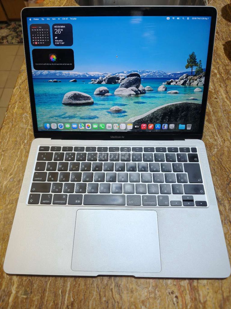 Apple Macbook Air M1 8GB/512GB Bạc. Mua bán Laptop tại Quận Long Biên Hà Nội được đăng bởi Thang Le hình 1