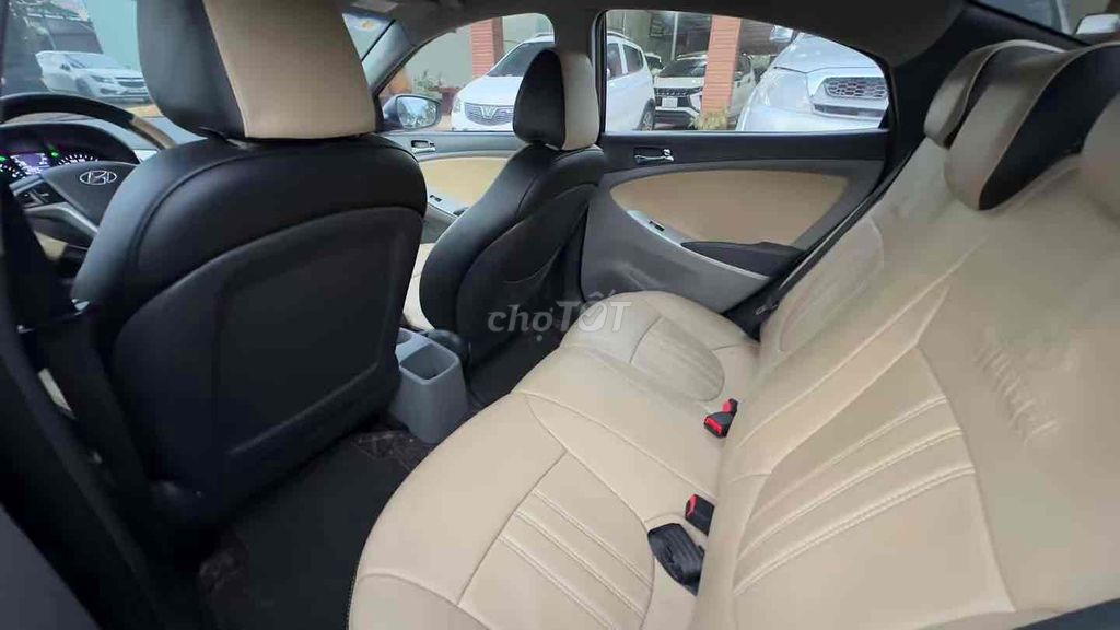 Hyundai Accent 2011 1.4 AT - 138000 km. Mua bán Ô tô tại Thành phố Pleiku Gia Lai được đăng bởi Phạm Nguyên Sang hình 9