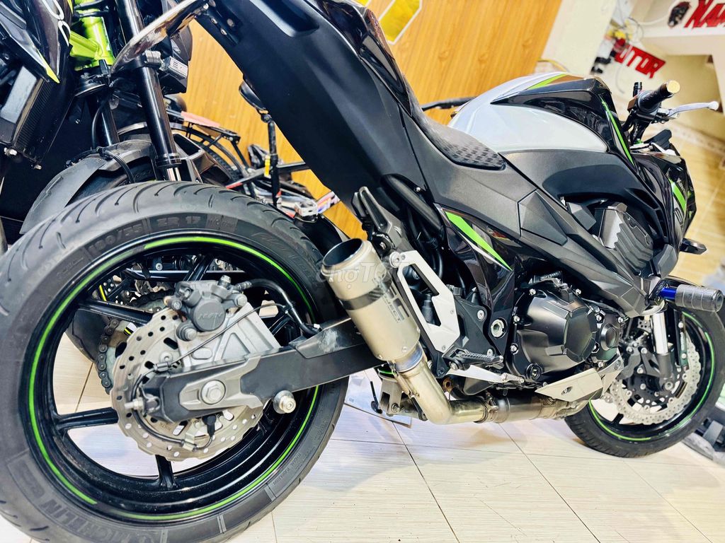 Kawasaki Z800 ABS Năm 2016. Mua bán Xe máy tại Quận Bình Thạnh Tp Hồ Chí Minh được đăng bởi Cao Hoài Nam hình 3