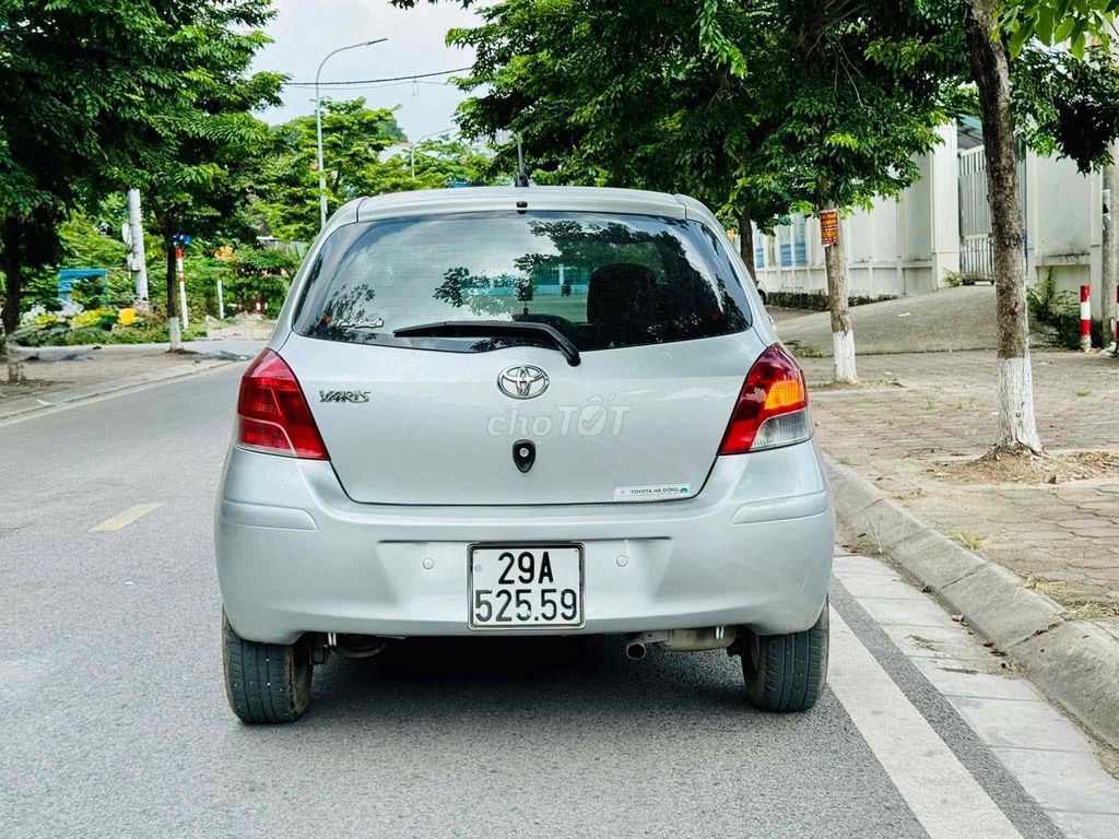 Toyota Yaris 2011 - 97000 km. Mua bán Ô tô tại Quận Bắc Từ Liêm Hà Nội được đăng bởi Nguyễn Bách Việt hình 5