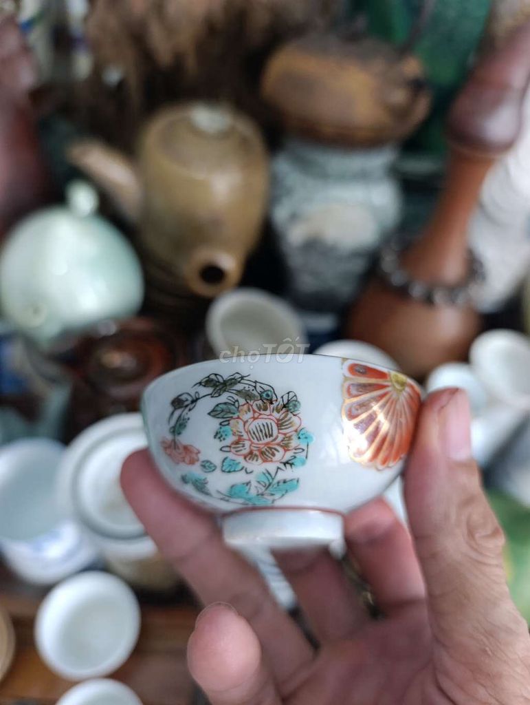 Chén son môi cổ Isehan Lục Đại Tác Nhật Bản Gốm sứ. Mua bán Đồ sưu tầm, đồ cổ tại Thành phố Dĩ An Bình Dương được đăng bởi Dâu Tây Ngô  hình 1