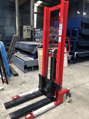 Xe nâng tay cao 2 tấn - nâng cao 1m6. Mua bán Đồ chuyên dụng, Giống nuôi trồng tại Quận Hà Đông Hà Nội được đăng bởi Đỗ Quyết Định