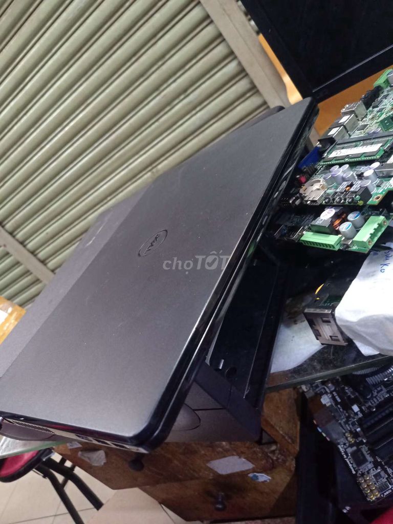 Dell Inspiron 3576 i5-8210U 14 inch 4GB/1TB Đen. Mua bán Laptop tại Quận 10 Tp Hồ Chí Minh được đăng bởi nguyen huu hình 1