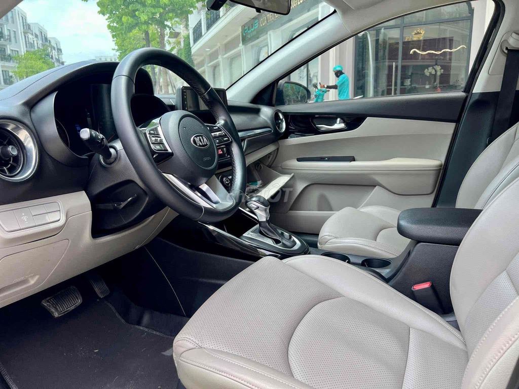 Kia Cerato 2019 1.6 AT Deluxe - 70000 km. Mua bán Ô tô tại Quận Hai Bà Trưng Hà Nội được đăng bởi Tuan Trinh  hình 5