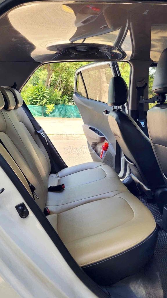 Hyundai Grand i10 2014 1.0 AT - 90000 km. Mua bán Ô tô tại Thành phố Thủ Đức Tp Hồ Chí Minh được đăng bởi Siêu Thị Ôtô Dĩ an hình 11