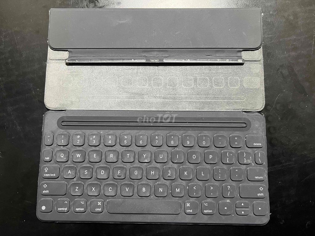 Bàn phím Apple Smart Keyboard A1829 (lỗi cáp). Mua bán Phụ kiện (Màn hình, Chuột...) tại Quận Bình Tân Tp Hồ Chí Minh được đăng bởi Nguyễn Đông Triều hình 1