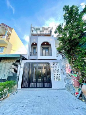 Cần Bán Gấp Căn Nhà Mặt Tiền Ngay Chợ Bình Điền. Mua bán nhà ở tại Huyện Bình Chánh Tp Hồ Chí Minh được đăng bởi  Thuý Loan 