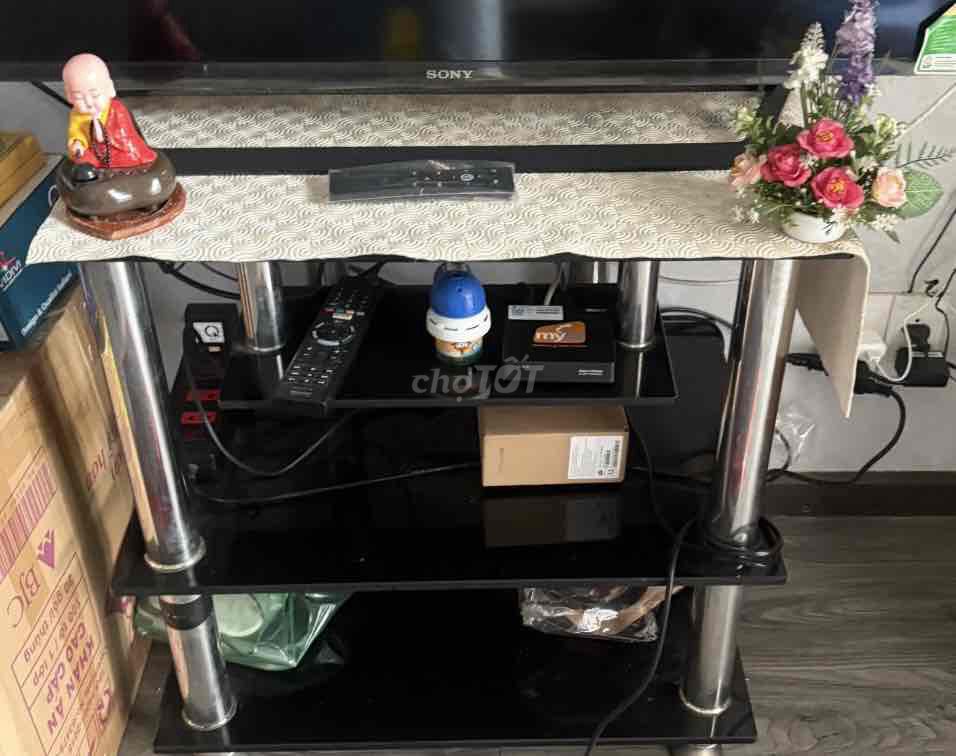 Kệ tivi Kính Inox Đen. Mua bán Tủ, kệ gia đình tại Quận 6 Tp Hồ Chí Minh được đăng bởi saigon hình 1