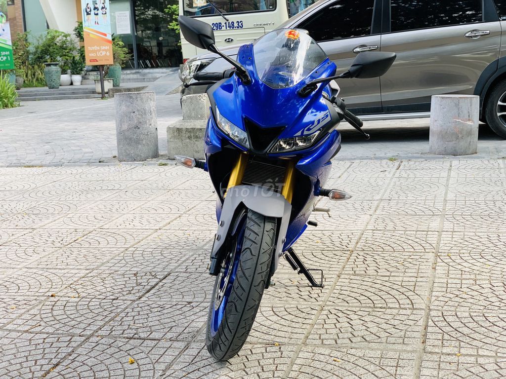 Yamaha R15 V3 Xanh Đen Bản Mới 2023 Biển29 Xe Nhập. Mua bán Xe máy tại Quận Cầu Giấy Hà Nội được đăng bởi TRÍ KIÊN hình 4