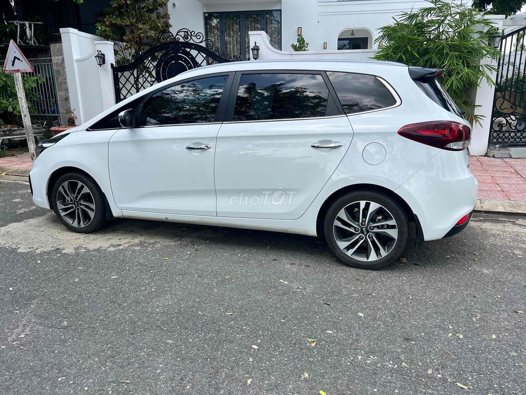 Kia Rondo 2022 tự động. Mua bán Ô tô tại Quận Cẩm Lệ Đà Nẵng được đăng bởi A Hải hình 3