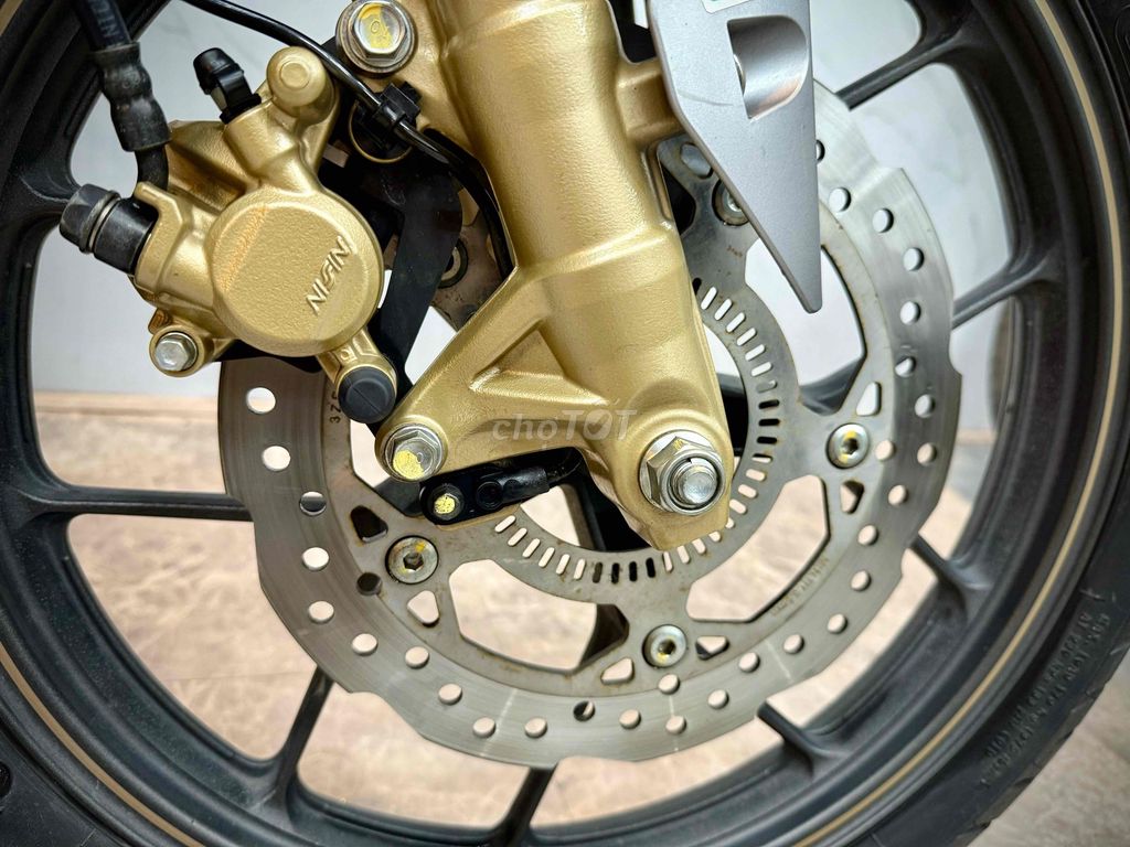 Honda Winner X V4 abs smk bssg chính chủ. Mua bán Xe máy tại Quận 12 Tp Hồ Chí Minh được đăng bởi THÁI THUẬN MOTOR hình 2