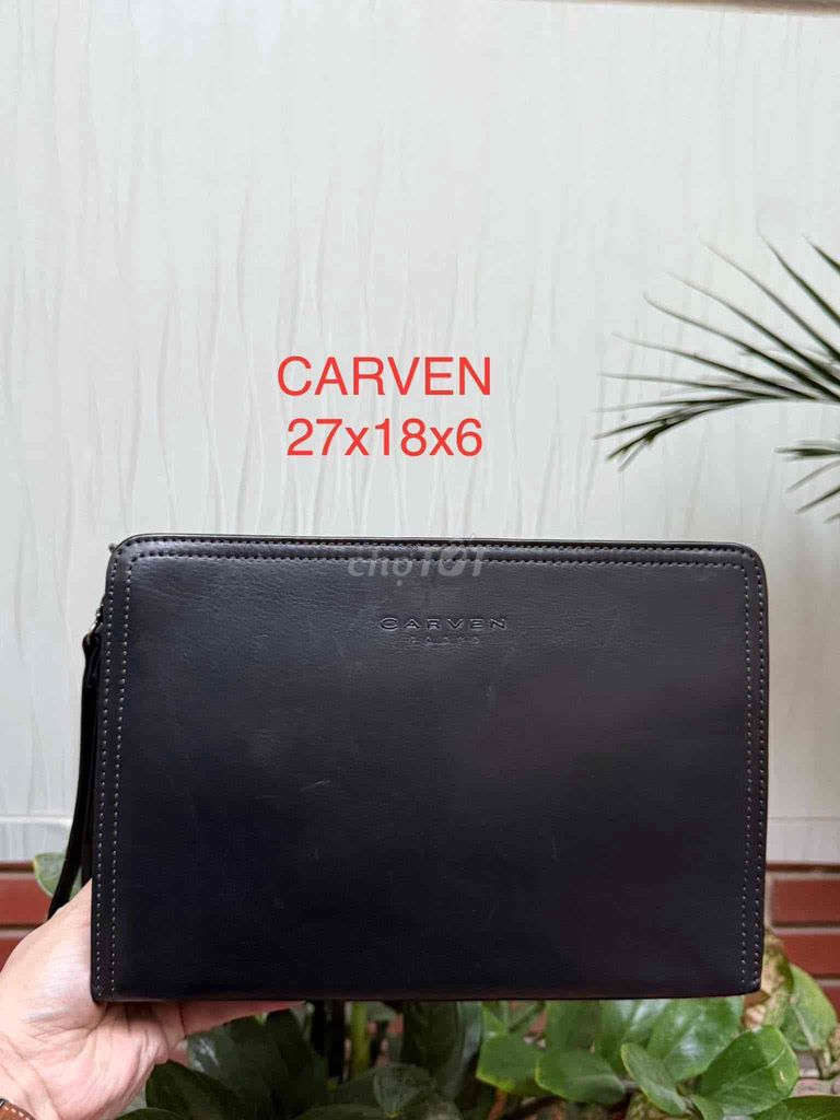 Clutch da thật sang chảnh hiệu CARVEN