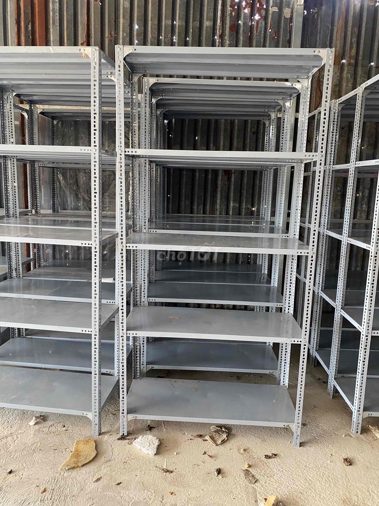 Kệ sắt V lỗ Xám Gia đình, văn phòng. Mua bán Tủ, kệ gia đình tại Quận 12 Tp Hồ Chí Minh được đăng bởi bé chi hình 1