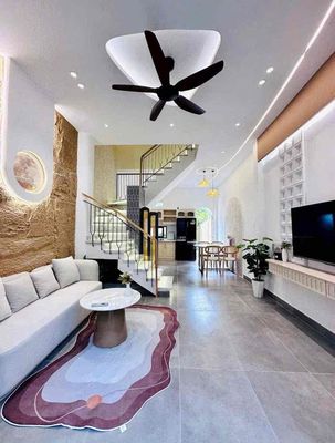 Townhouse 80 m² · 6 bed · Đường Nguyễn Hậu