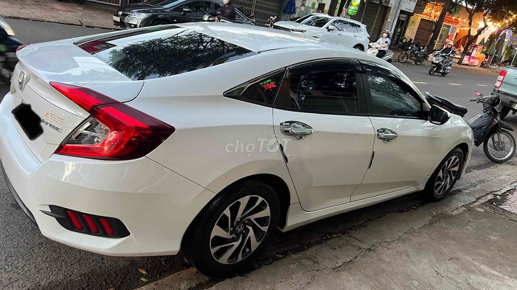 Honda Civic 2019 1.8 E - 130000 km. Mua bán Ô tô tại Thành phố Buôn Ma Thuột Đắk Lắk được đăng bởi walter hình 3