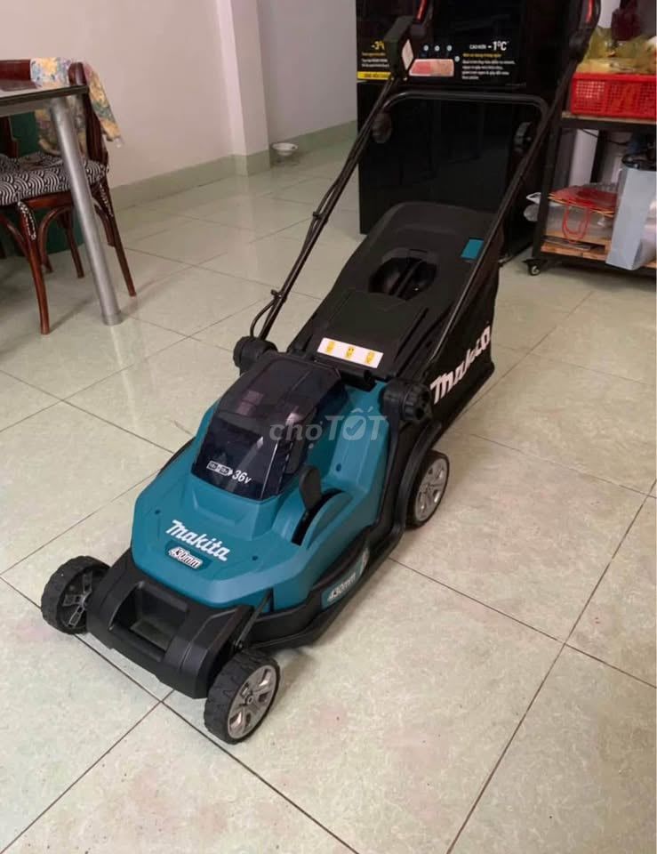 Xe cắt cỏ Makita DLM432Z Mới. Mua bán Đồ chuyên dụng, Giống nuôi trồng tại Thành phố Cam Ranh Khánh Hòa được đăng bởi Trung Nguyên hình 1
