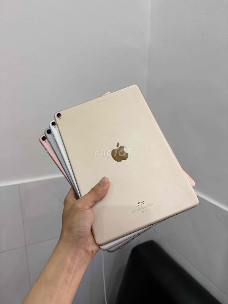 Ipad pro 10.5 64gb wifi + 4g lắp sim. Mua bán Máy tính bảng tại Quận 12 Tp Hồ Chí Minh được đăng bởi Đình Tuấn hình 1