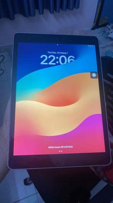 Ipad Gen 9 64gb Wifi- 99% ko trầy xước, nguyên zin. Mua bán Máy tính bảng tại Quận Tân Phú Tp Hồ Chí Minh được đăng bởi Minh Quang