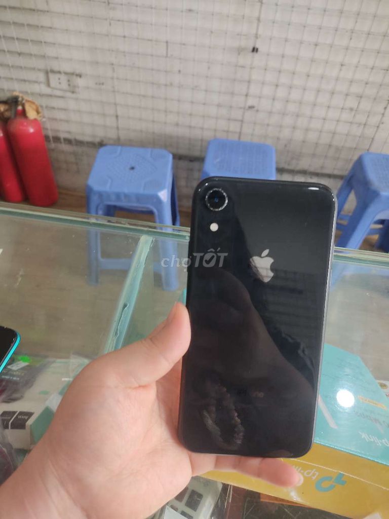 Apple iPhone XR 64GB Đen. Mua bán Điện thoại tại Quận Cầu Giấy Hà Nội được đăng bởi thuy  hình 1