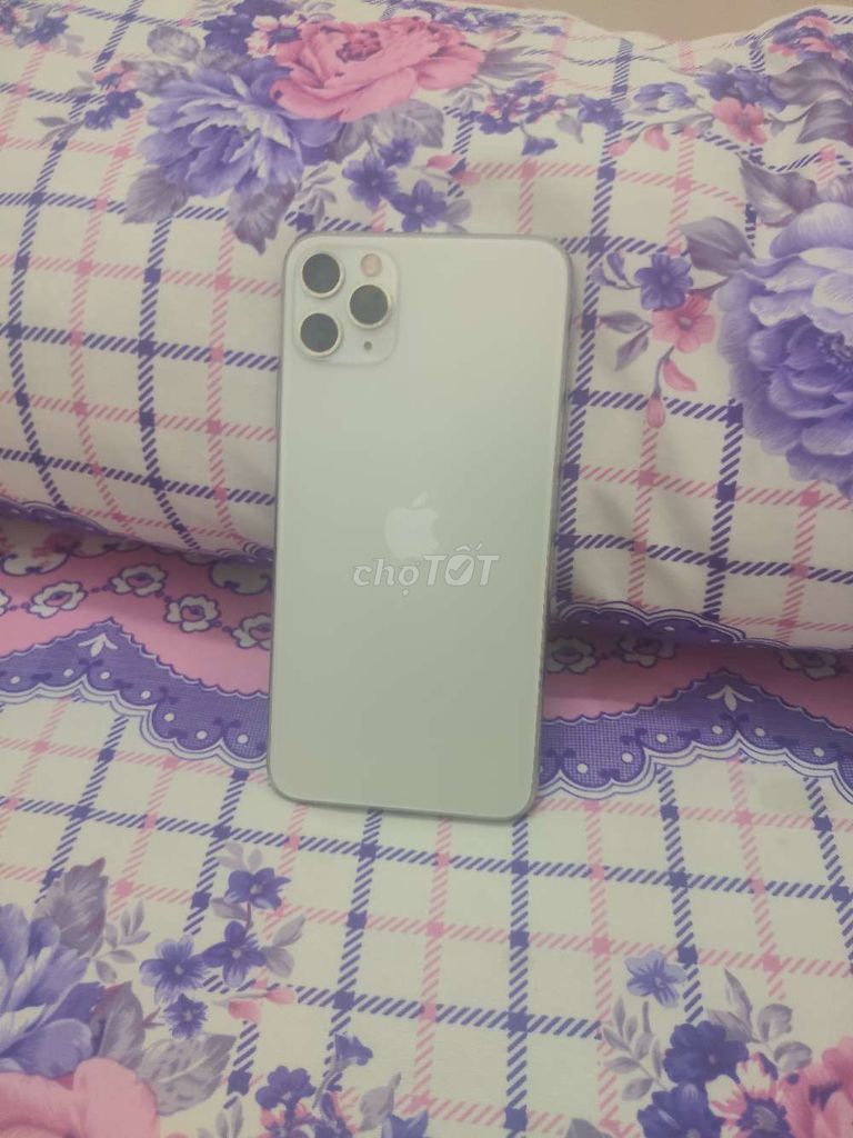 Apple iPhone 11 Pro Max 64GB Trắng Đã qua sử dụng. Mua bán Điện thoại tại Thành phố Phan Thiết Bình Thuận được đăng bởi Trung Nguyễn Trung hình 1
