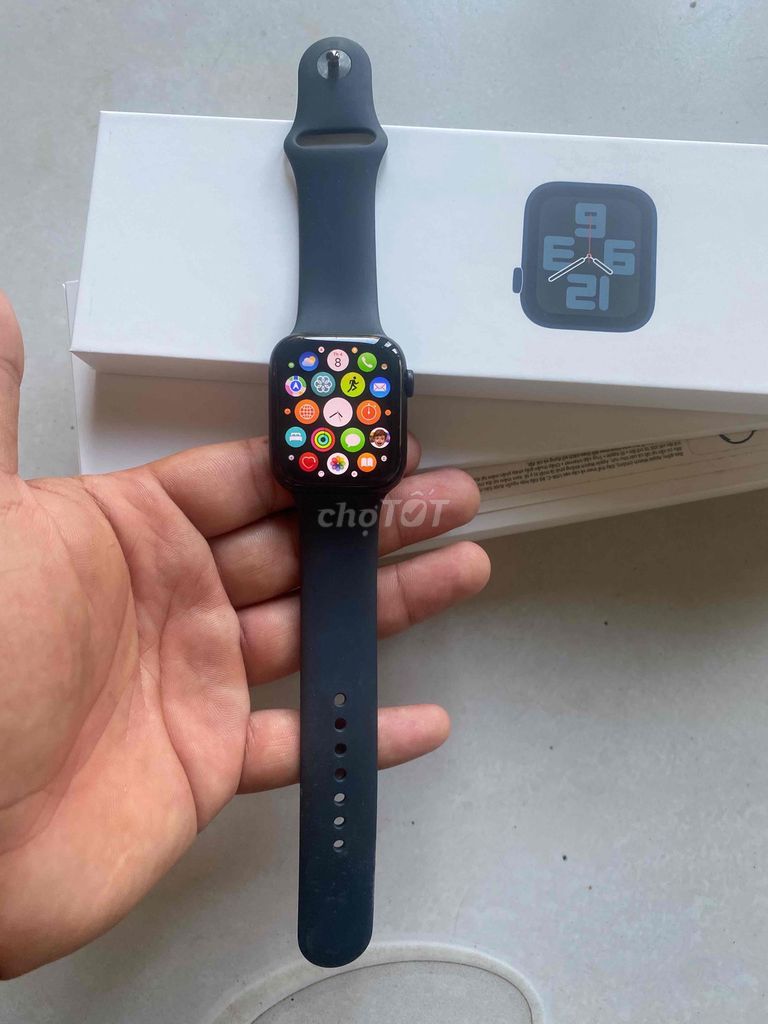 Apple Watch SE 2 Đen. Mua bán Thiết bị đeo thông minh tại Huyện Bình Chánh Tp Hồ Chí Minh được đăng bởi Duy Pham hình 1