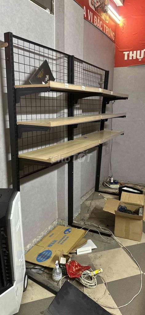 kệ trưng bày sản phẩm. Mua bán Tủ, kệ gia đình tại Quận Hoàng Mai Hà Nội được đăng bởi pham huu hình 1