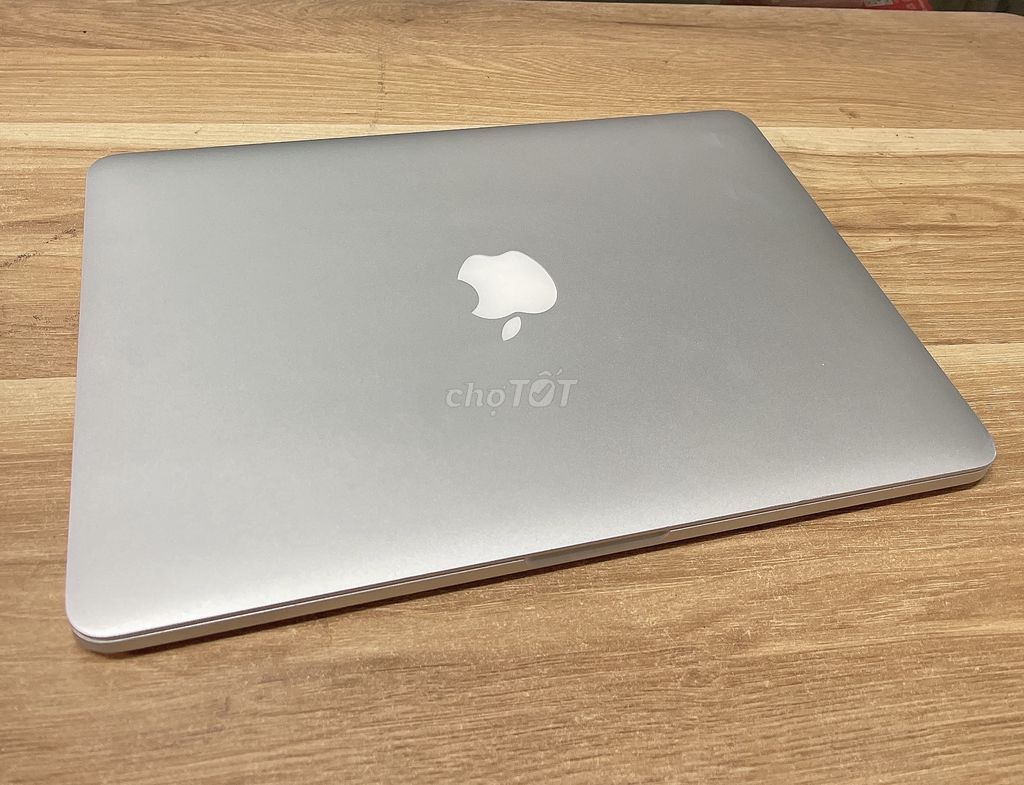 Macbook Pro MGX92 Rentina I5-2.8ghz/8G/SSD 512G Rẻ