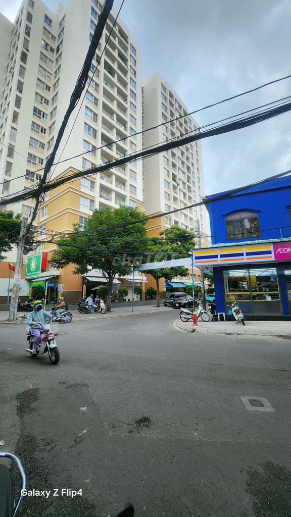 HẺM NHỰA 12M&6M KD ĐỈNH - Khuông Việt Sát Đầm Sen - 75m² Giá Ngộp 9t
