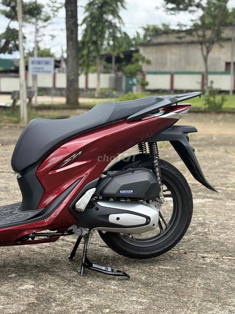 Honda SH màu Đỏ đki 2023. Mua bán Xe máy tại Thành phố Buôn Ma Thuột Đắk Lắk được đăng bởi Khánh Ng hình 4