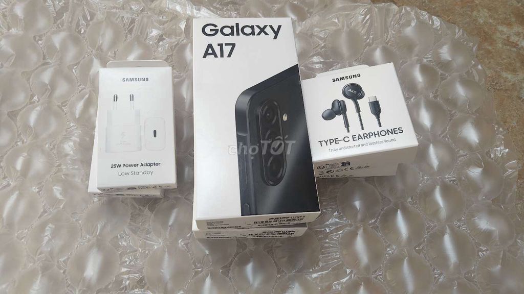 Samsung Galaxy A17 LTE 8GB/128GB Mới. Mua bán Điện thoại tại Huyện Thuận Thành Bắc Ninh được đăng bởi Văn Thành Tiên Sinh hình 1