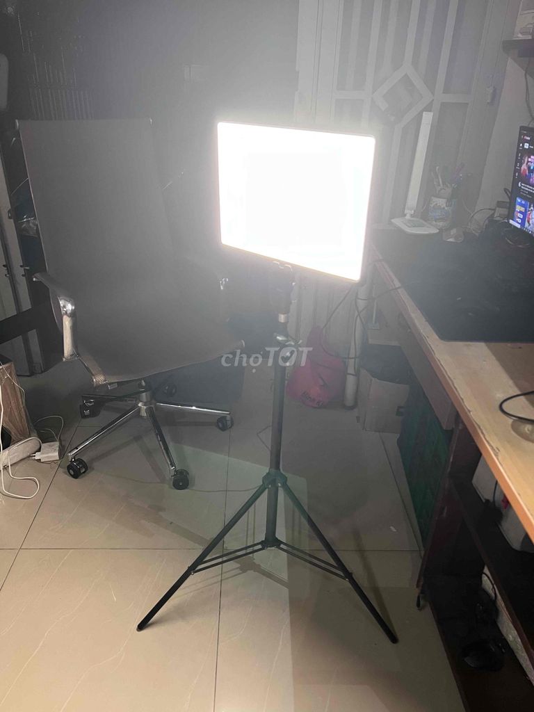 Đèn Led SoftLight SL-288A chụp hình quay phim. Mua bán Đèn tại Quận Tân Phú Tp Hồ Chí Minh được đăng bởi HuynhGia hình 1