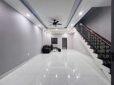 Cho thuê nhà 2 tầng, 2PN, có máy lạnh tại Oasis, Mỹ Phước, Giá 5,5tr. Cho thuê nhà ở tại Thị xã Bến Cát Bình Dương được đăng bởi An Huy