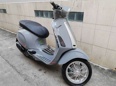 Vespa Sprint 150 Full đồ chơi Odo 5000km. Mua bán Xe máy tại Quận 10 Tp Hồ Chí Minh được đăng bởi Nguyễn Đình Nguyên
