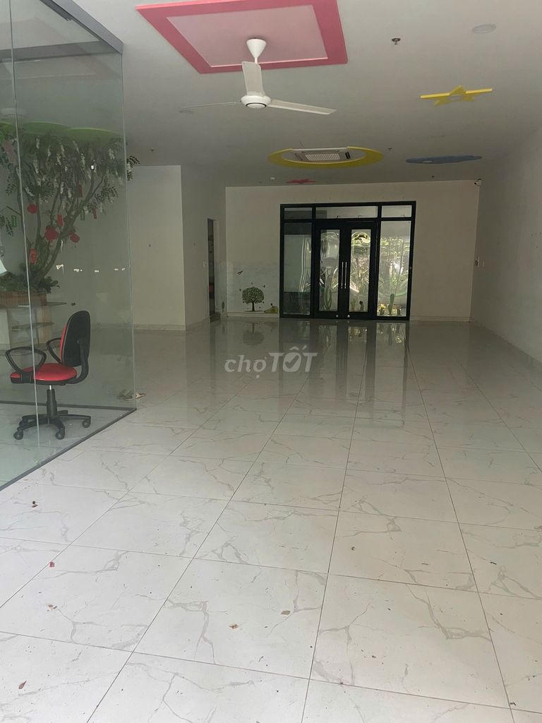 Cho thuê Shophouse 100m2, Giá 18tr/th, TL
