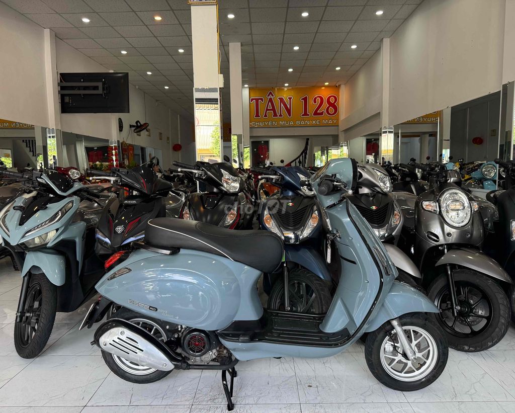 VESPA 50cc - 2024. Odo 3 Ngàn Km. BS 68. Mua bán Xe máy tại Thành phố Rạch Giá Kiên Giang được đăng bởi XE MÁY CŨ TÂN 128 hình 1