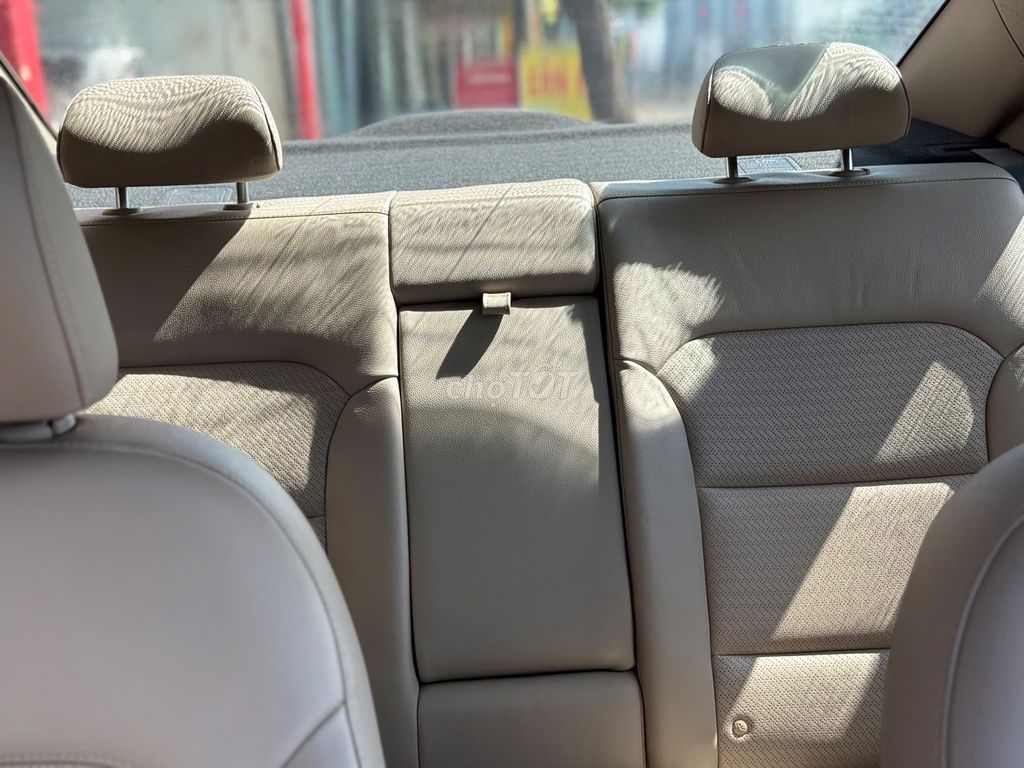 Hyundai Elantra 1.6 AT 2018 màu trắng. Mua bán Ô tô tại Thành phố Thuận An Bình Dương được đăng bởi Thắng Trần Auto hình 7