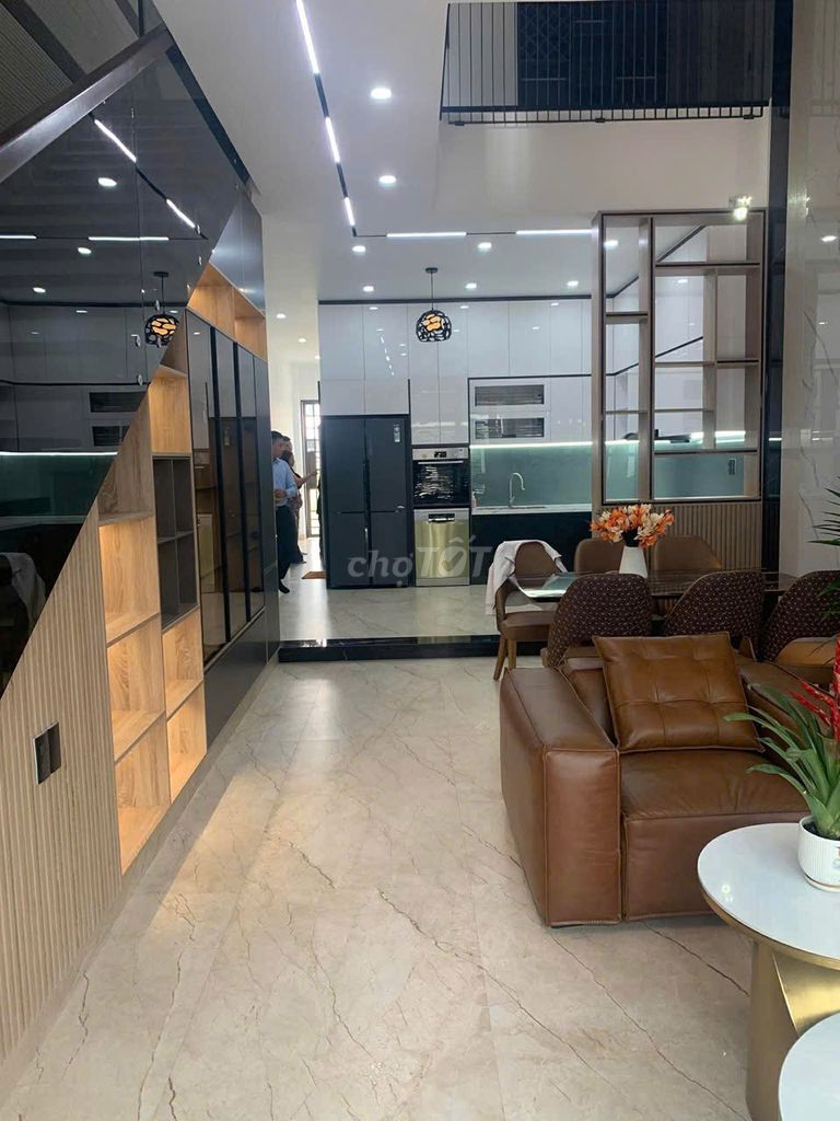 Rent · 3 bd · 110 м² · Quận Ngũ Hành Sơn, ул. Đường Mạc Thiên Tích