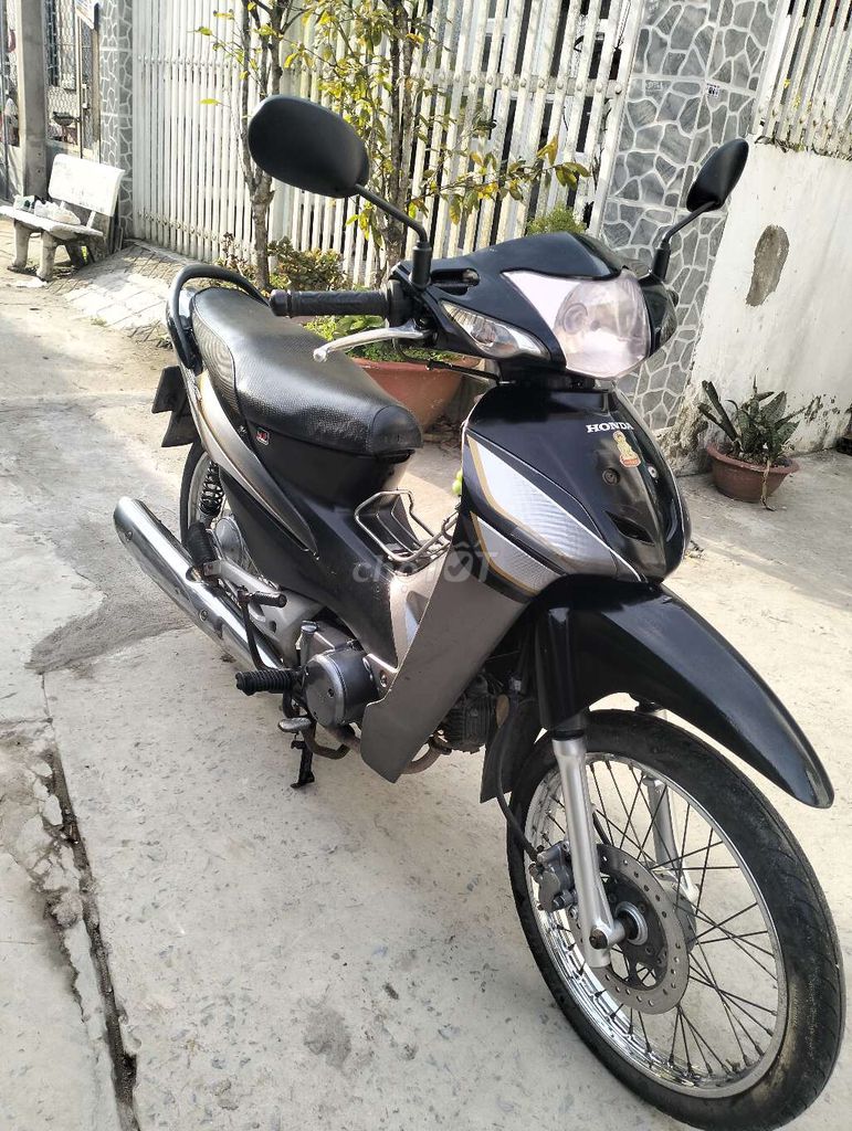 Honda Wave Đen Bạc 25601 km. Mua bán Xe máy tại Quận Bình Thuỷ Cần Thơ được đăng bởi nhật Cường  hình 5