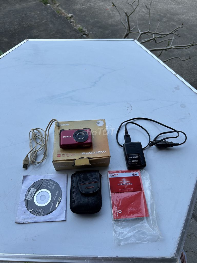 Máy ảnh Canon PowerShot A2200. Mua bán Máy ảnh, Máy quay tại Huyện Hòa Vang Đà Nẵng được đăng bởi Louis Colin Samel hình 1