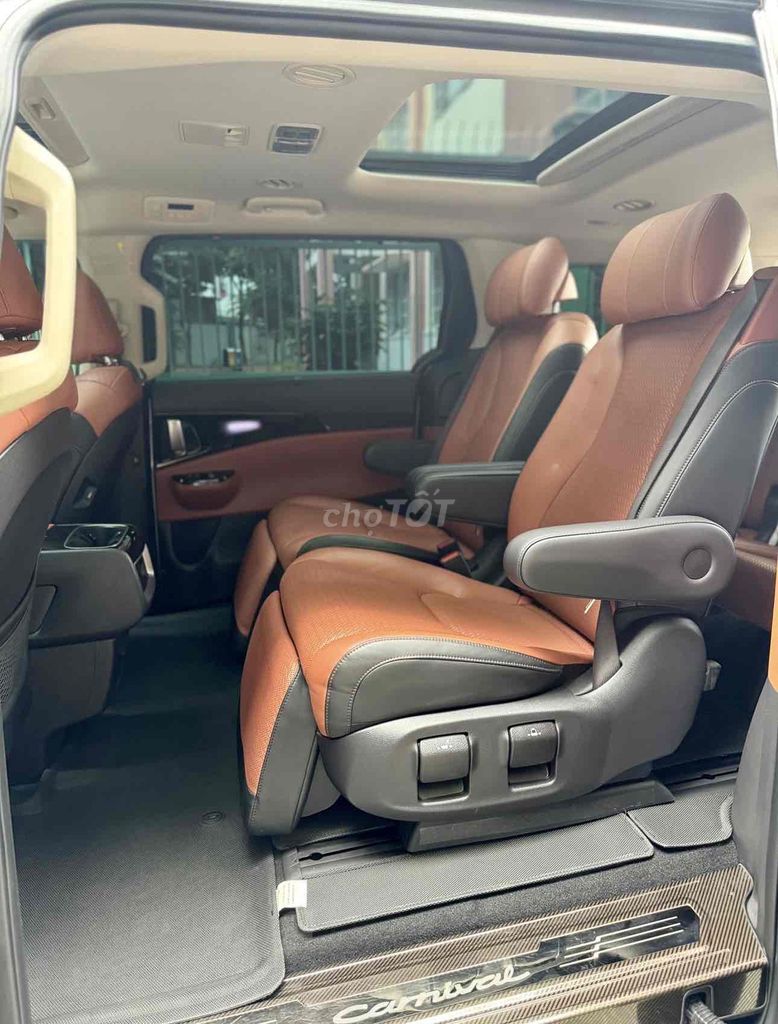 Kia Carnival 2022 Signature Xám 40.000 km. Mua bán Ô tô tại Quận Phú Nhuận Tp Hồ Chí Minh được đăng bởi Nghĩa Trần hình 11