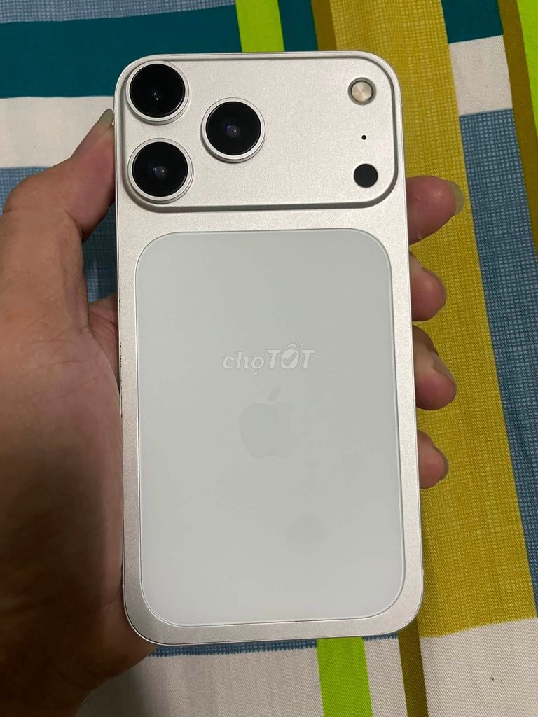 iPhone XR 64GB Bạc Đã sử dụng. Mua bán Điện thoại tại Thành phố Thuận An Bình Dương được đăng bởi Hội Đồ Điện Tử hình 1