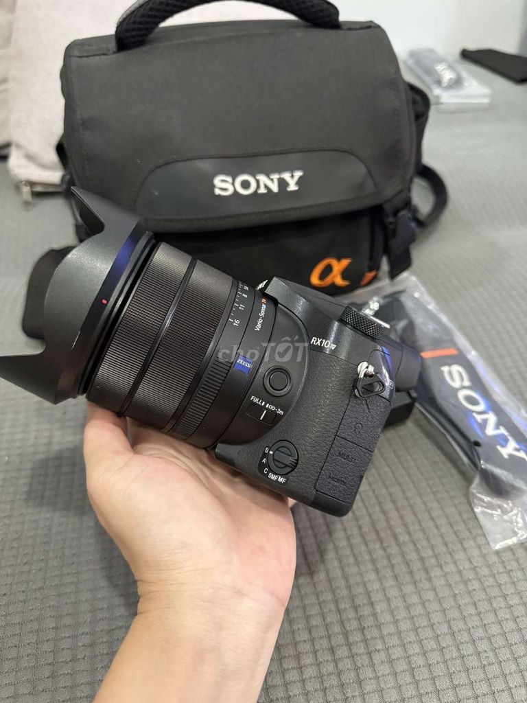 Sony RX10 Mark IV đẹp 97% ,giá rẻ