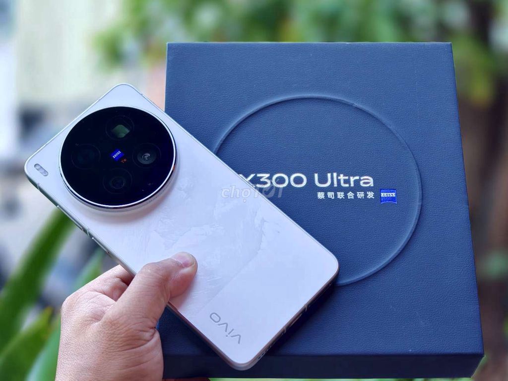 Vivo X300 Ultra 12/512 Trắng sạc 46 vòng có gl. Mua bán Điện thoại tại Quận 12 Tp Hồ Chí Minh được đăng bởi Đỗ Hậu Fb Dylan Đỗ hình 1