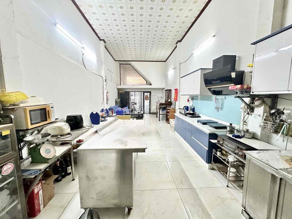 2-СТОРОННЯЯ АВТОМОБИЛЬНАЯ АЛЛЕЯ, 70 М2/4 ЭТАЖА, РЯДОМ С АЭРОПОРТОМ, 175 НГУЕН, ЭКОНОМИЧНАЯ ПЛОЩАДЬ 3 ГВ-9,2 МЛРД ТЛ