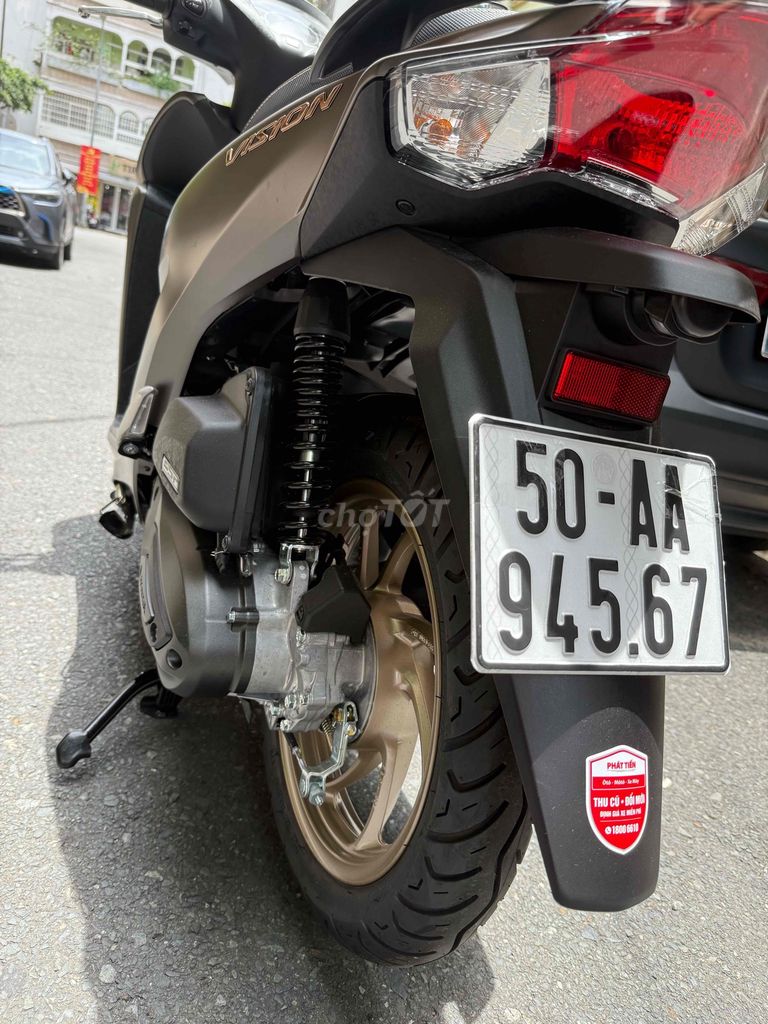 xe mới chưa lăn bánh kèm biển đấu giá. Mua bán Xe máy tại Quận 4 Tp Hồ Chí Minh được đăng bởi đạt hình 1