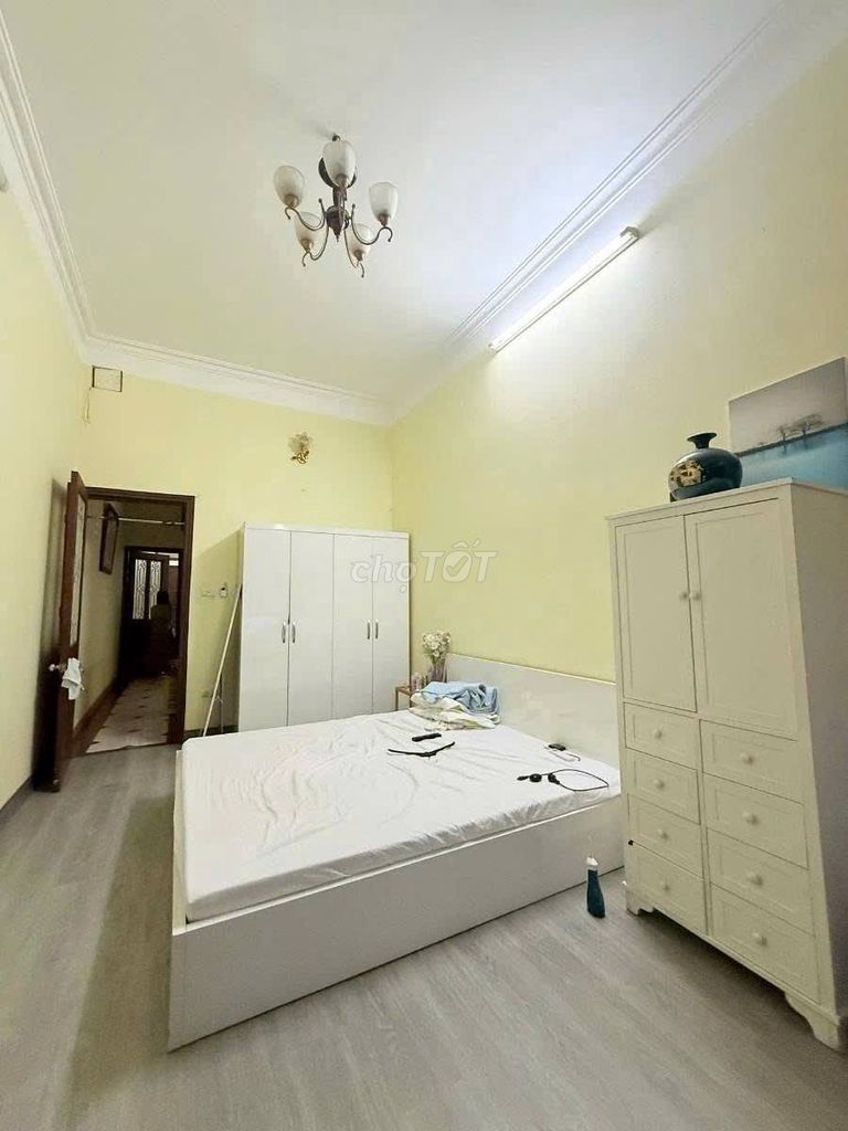 Bán nhà 4 tầng 52m2, 2 mặt ngõ ô tô, kinh doanh, Hai Bà Trưng